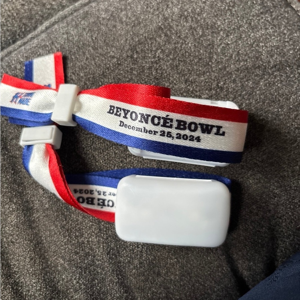Beyoncé Bowl Halftime Wrist Band - Christmas Netflix Wristband Cowboy Carter